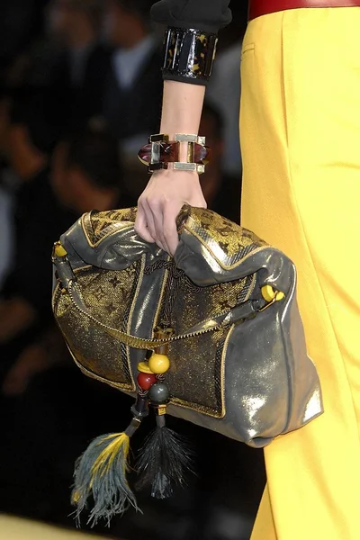 Look 24